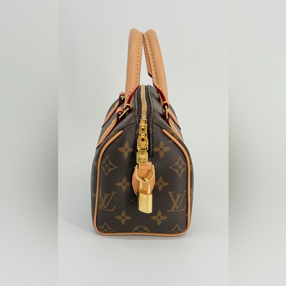 Louis Vuitton Speedy Bandouliere 20 Monogram Canvas Shoulder Bag - Picture 4 of 12